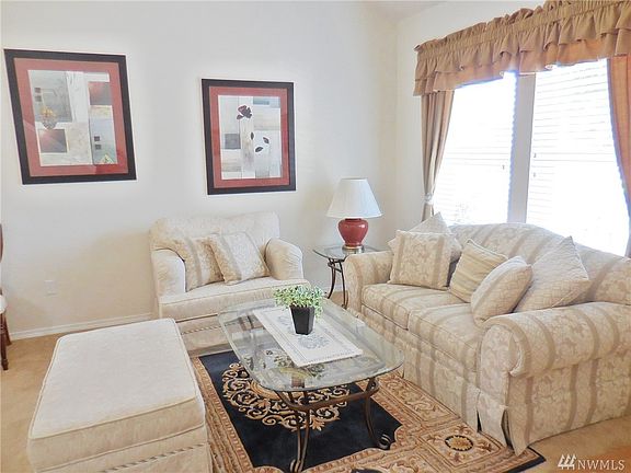 Formal living room 