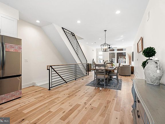 5th image of 2621 Reed St