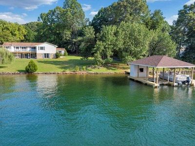 350 Tracy Dr, Moneta, VA, 24121