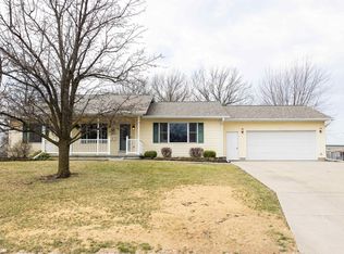 825 N 13th St, Chariton, IA 50049