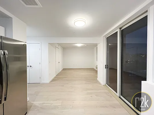 Rented by Realty 2000 Corp | media 19