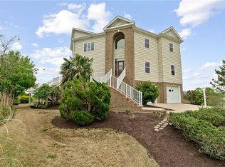 89 Sandy Bay Dr, Poquoson, VA 23662