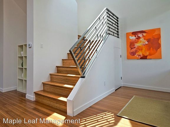 4th image of 11338 40th Ave NE