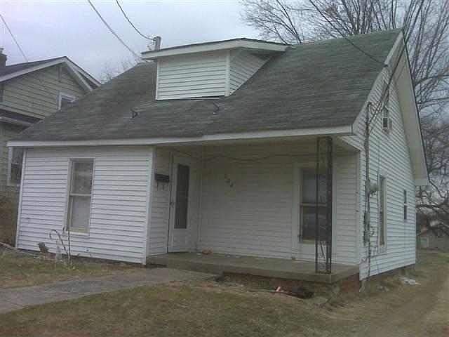1st image of 528 S Lewis St