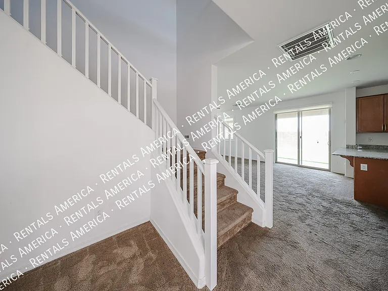 13487 N 174th Ave — Photo 23