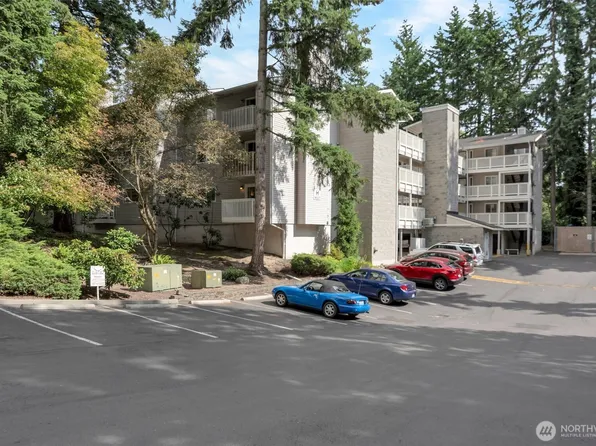 14537 NE 40th Street #H101, Bellevue, WA 98007