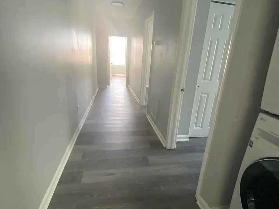 643 W Oxford St #2