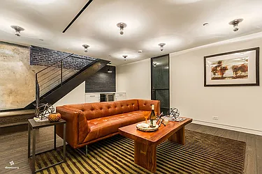 Rented by Dixon Advisory USA Inc.