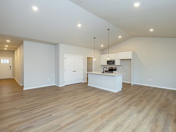 5th image of 3204 SE Elkwood Ct