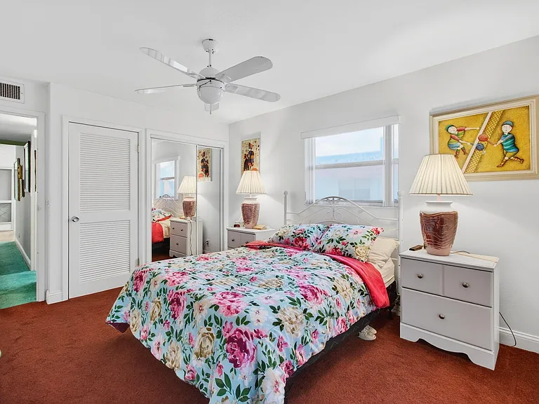 213 Waterford Cir #I — Photo 36