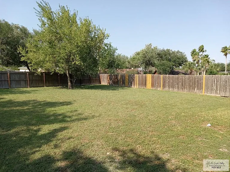2821 Lotus Dr — Photo 21