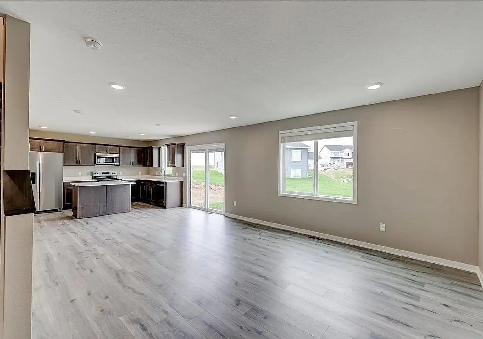 4 Bedroom House for Rent! — Photo 3