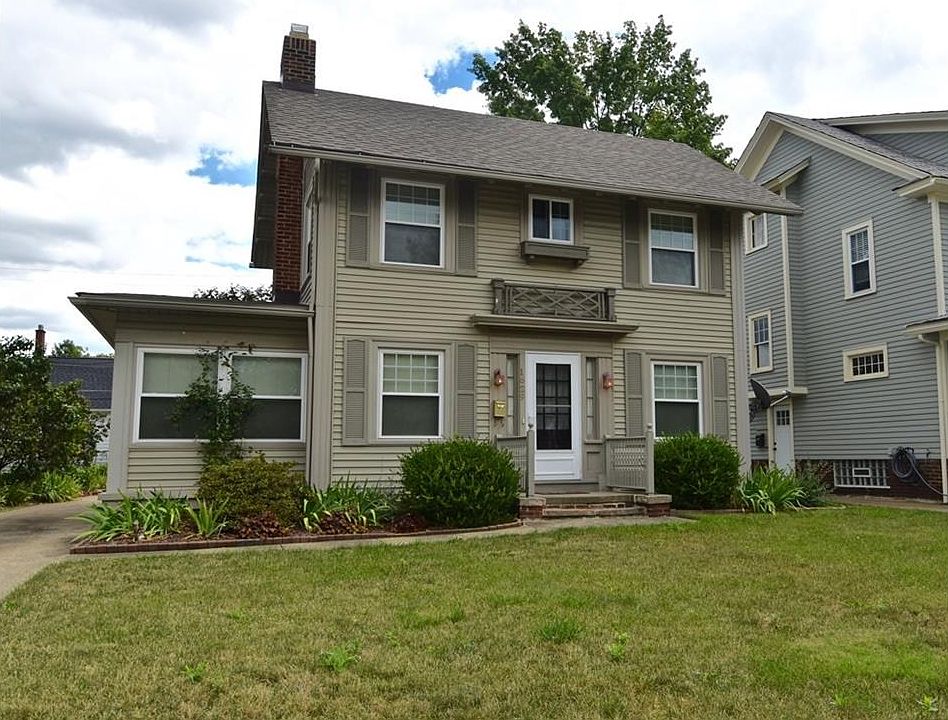 1st image of 1629 Chesterland Ave