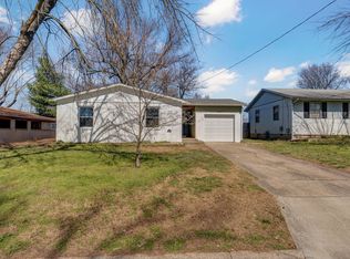 1017 E Mcclernon Street, Springfield, MO 65803
