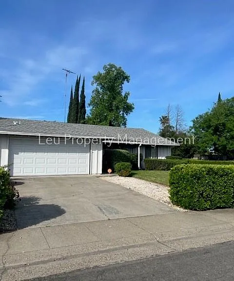 5720 Brett Dr — Photo 1
