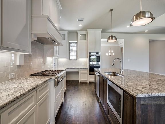 5th image of 5102 Cheshire Ln
