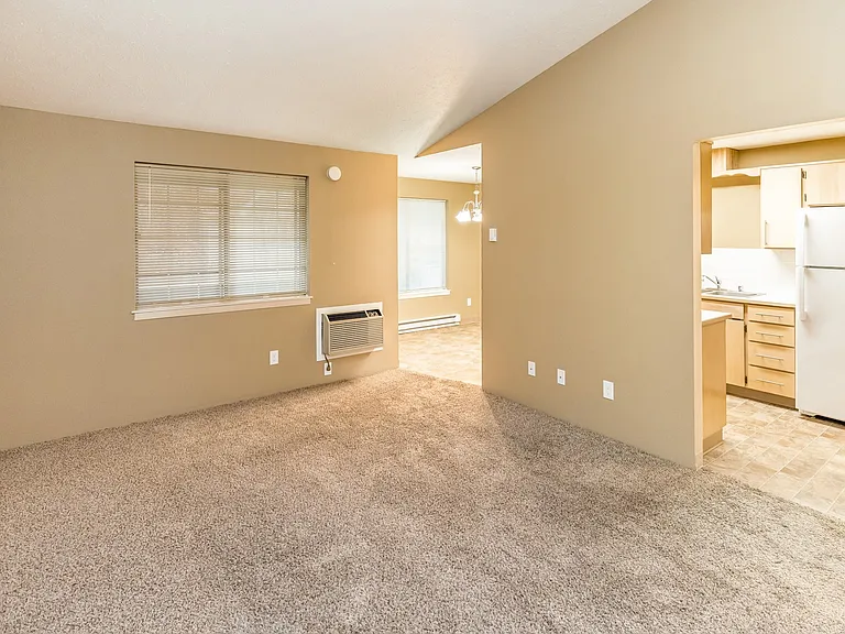 Graymayre Crossing Apartments — Photo 36