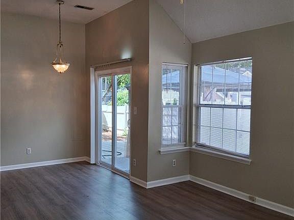 4th image of 3607-64 McCuiston Rd