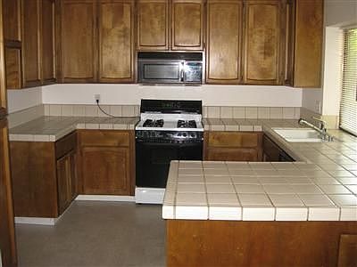 3rd image of 7688 Howerton Dr