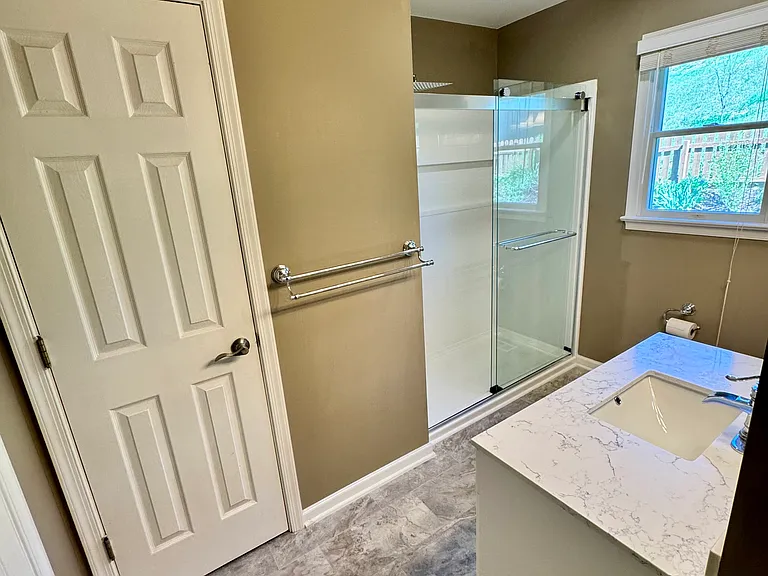 1200 King Edwards Way — Photo 19