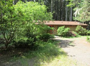 8353 Quail Hill Rd NE, Bainbridge Island, WA 98110