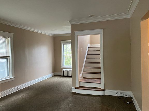 2nd image of 619 N 17th Ave E