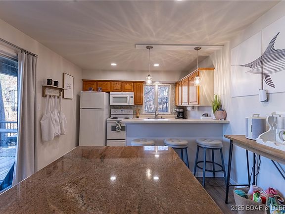 5th image of 41 Tavern Cay Dr