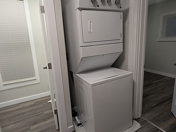 4th image of 530 Liberty Ave Unit 1