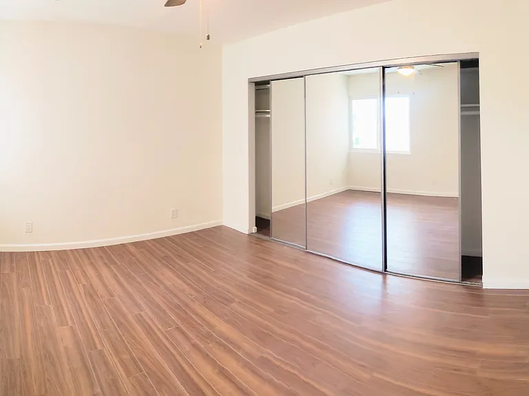 Aviation Townhomes — Photo 19