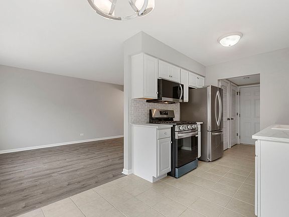 4th image of 1893 Hickory Ln