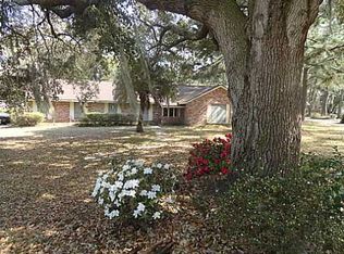 613 Plantation Dr, Savannah, GA 31419