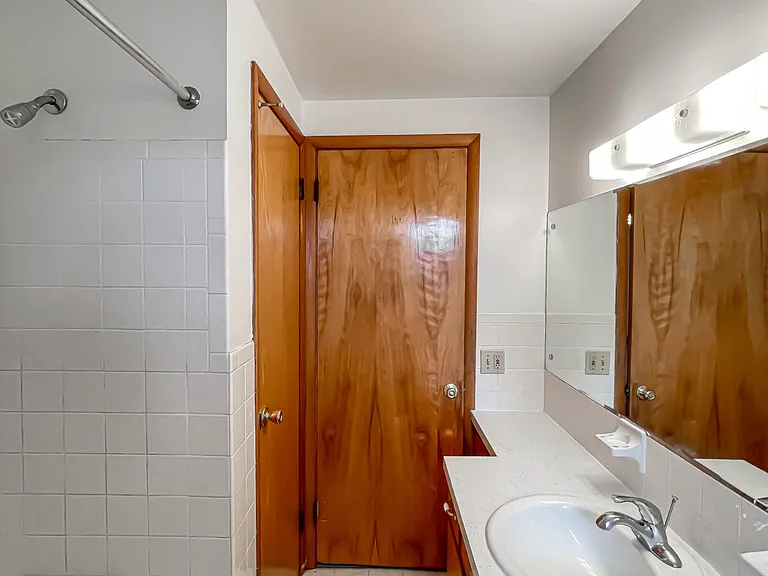 AIY Canton Townhomes — Photo 17