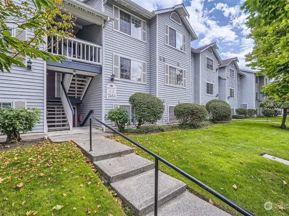 7453 Newcastle Golf Club Road #G301, Newcastle, WA 98059