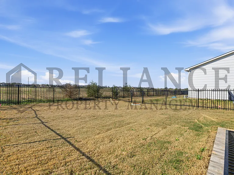 5259 N Pinecrest St — Photo 9