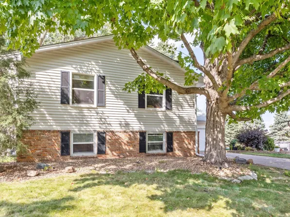 4716 W 99th St, Minneapolis, MN 55437