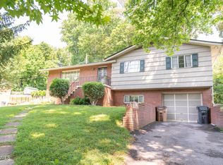 2201 Martha Berry Dr, Knoxville, TN 37918