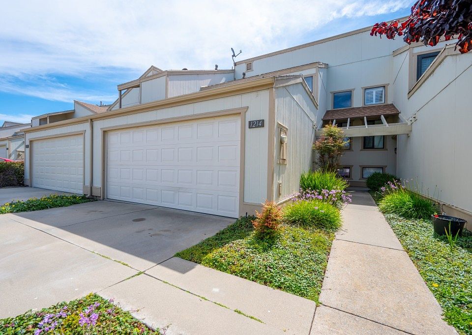 1st image of 1214 Linda Vista Dr