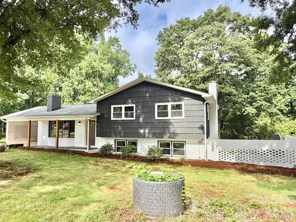 303 Deal Ave, Conover, NC 28613