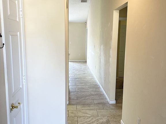 5th image of 24 Bunker View Dr #1