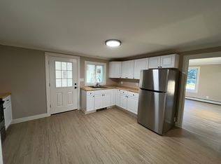 4 Oakdale St #1, Waterville, ME 04901