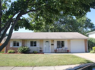 5178 Hawthorne Rd, Oak Forest, IL 60452