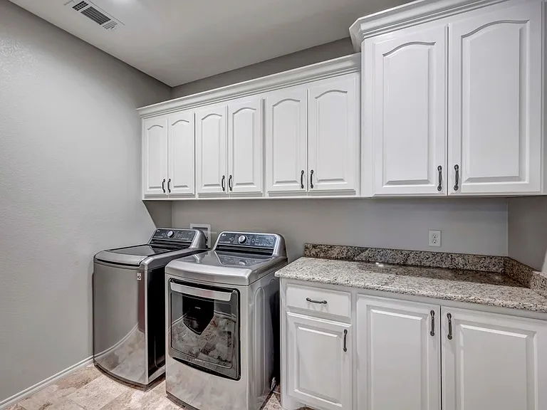 4416 Guadalupe St — Photo 5