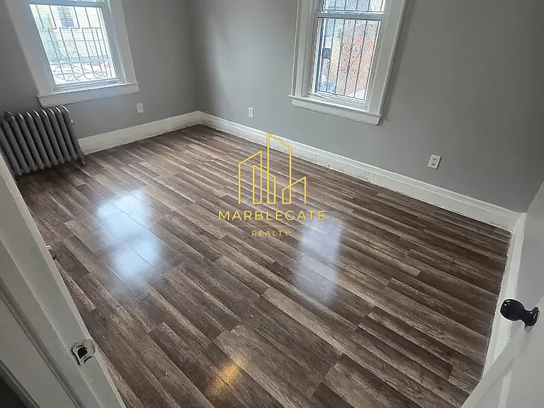 49 Fabyan Pl #11L — Photo 6