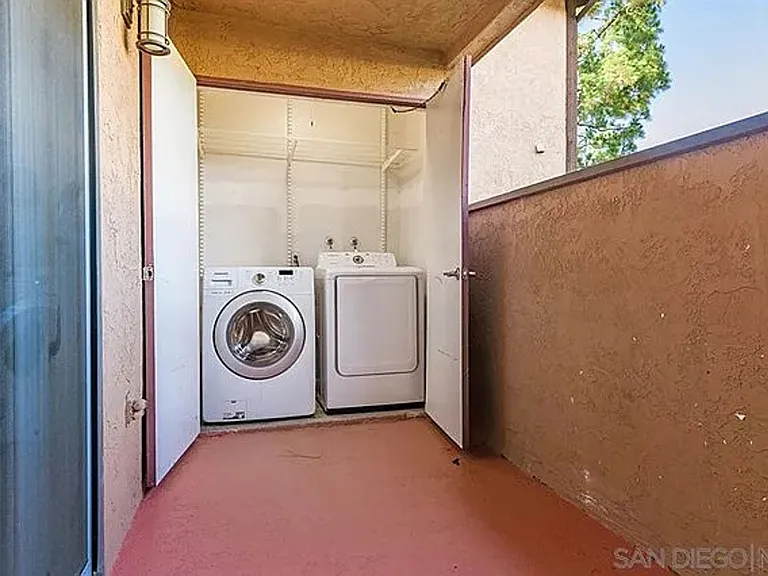 517 Calle Montecito #87 — Photo 12