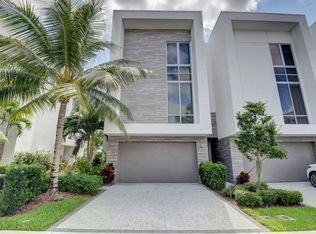 4090 NW 17th Ave, Boca Raton, FL 33431