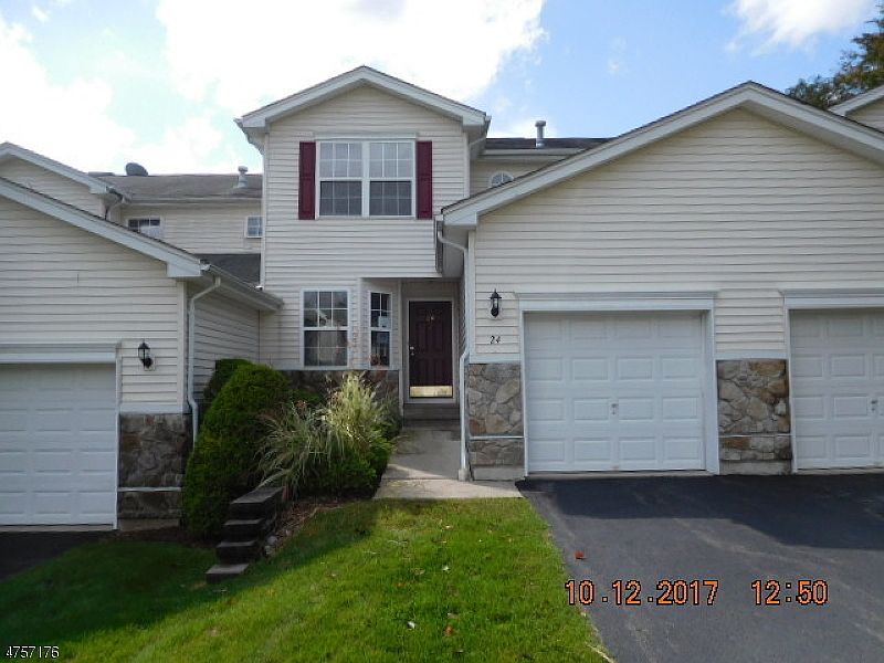 1st image of 24 Spruce Hills Ct
