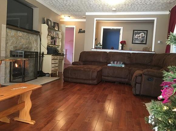 2nd image of 137 Willis Dr