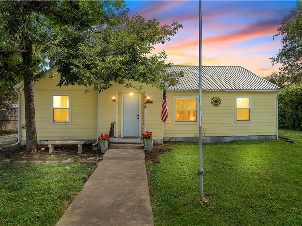 414 8th St, Moody, TX 76557