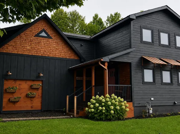 97 School Street, Enosburg, VT 05450