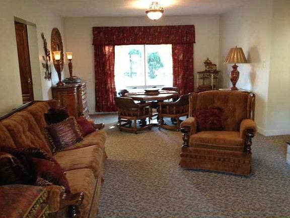 5th image of 1360 Brookside Dr
